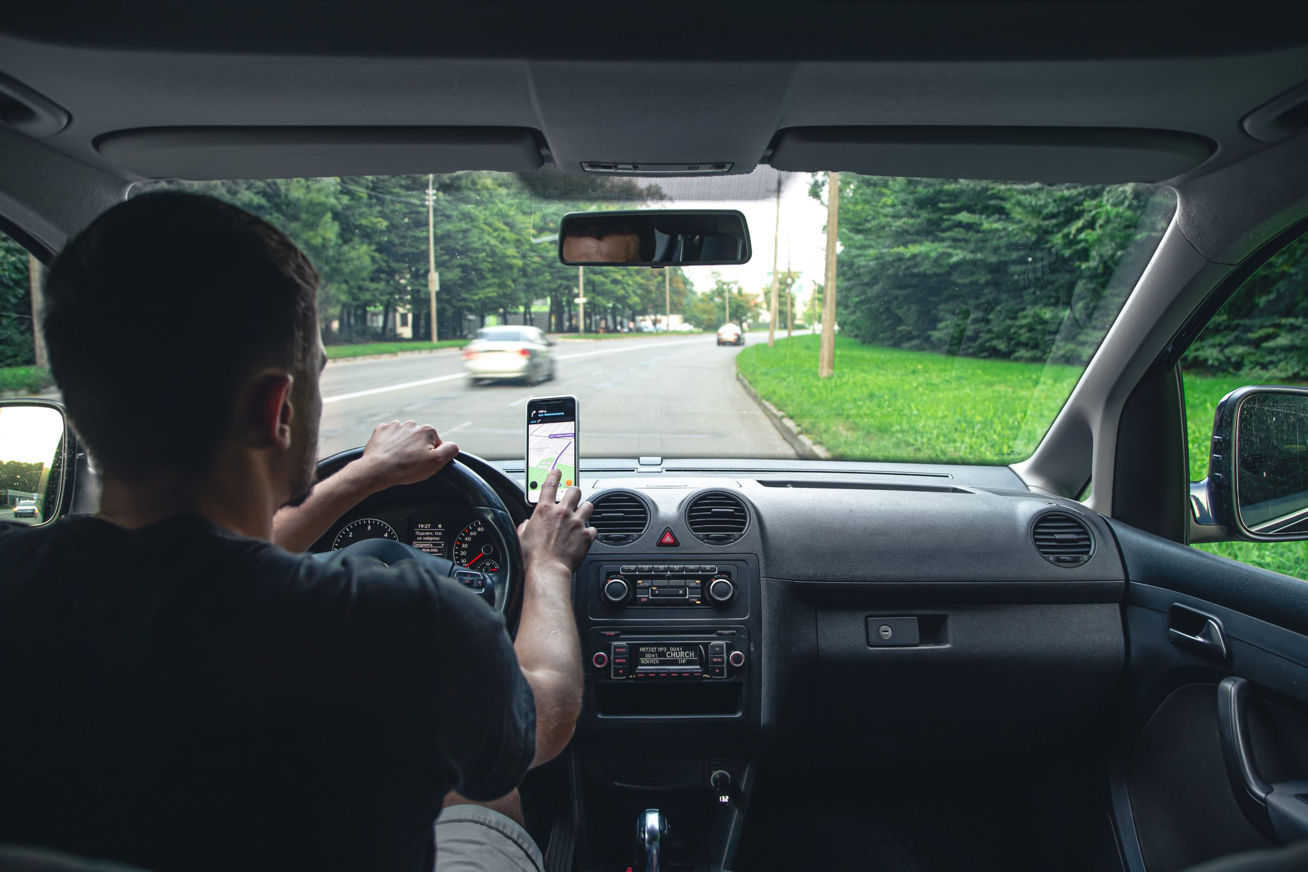 Saiba como motoristas de táxi e de aplicativo podem utilizar o INSS