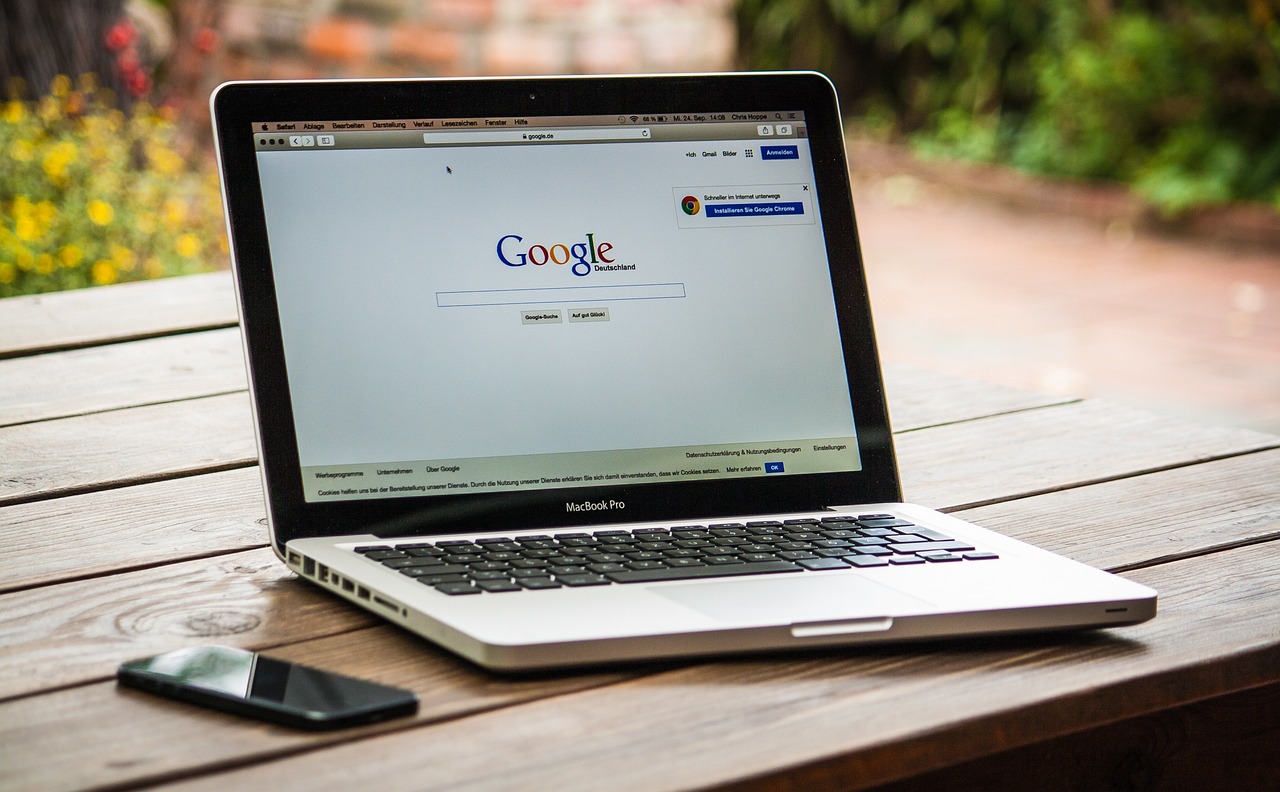Acesso à internet gratuita para idosos: um direito em expansão
