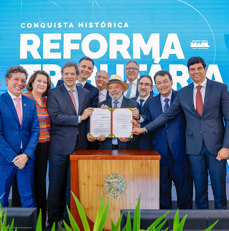 A sanção da Reforma Tributária por Lula: impactos para o mercado e a população