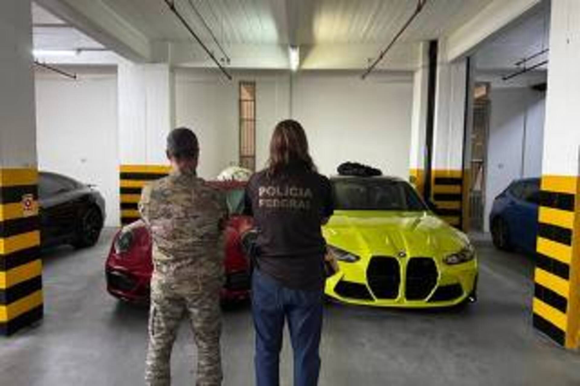 PF apreende carros de luxo de ‘Careca do INSS’ avaliados em R$ 4 milhões