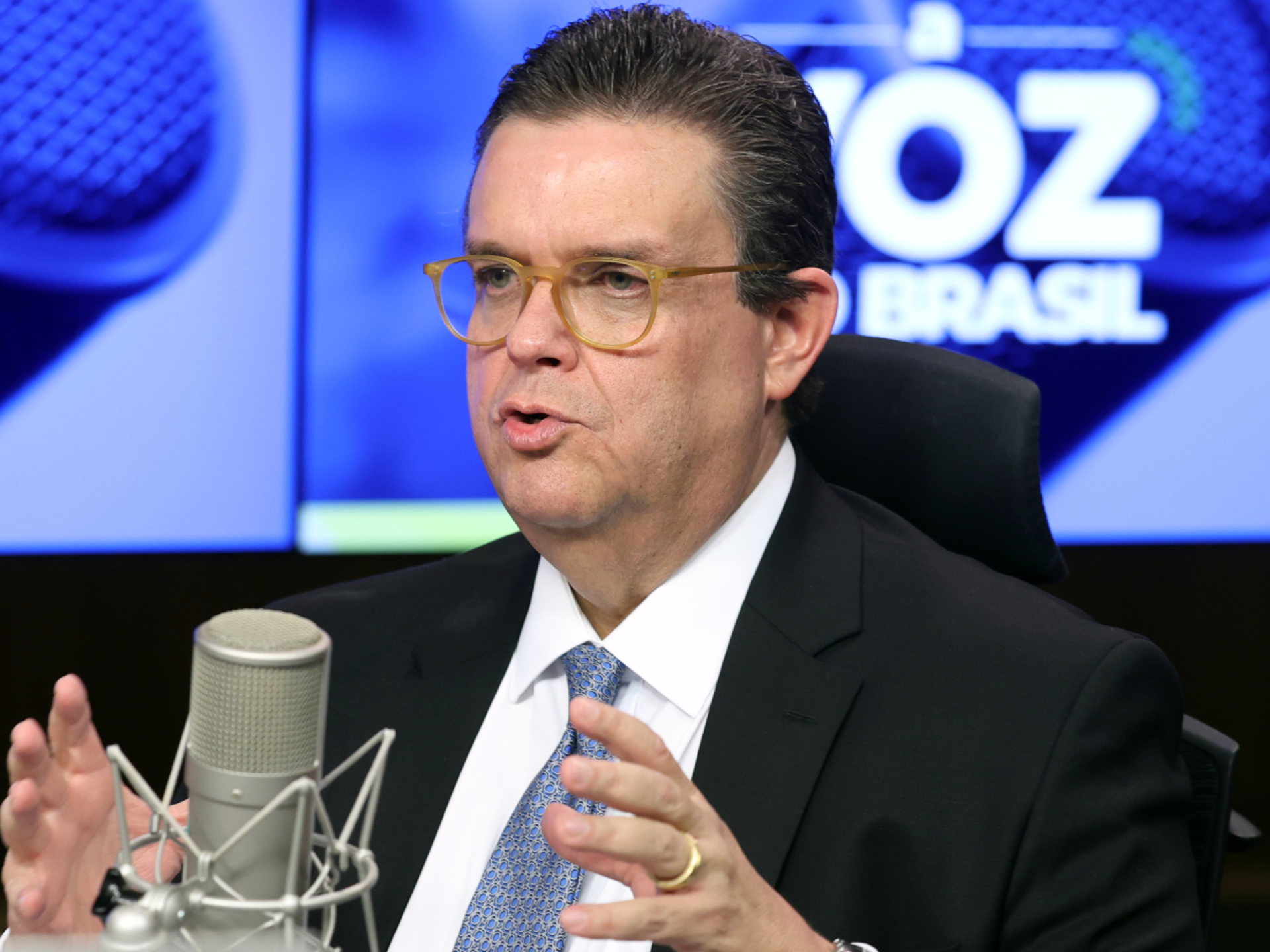Ministro Wolney Queiroz